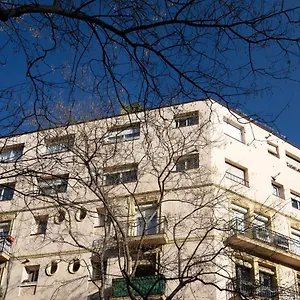 bbarcelona-montjuc-apartment.topbarcelonahotels.com/